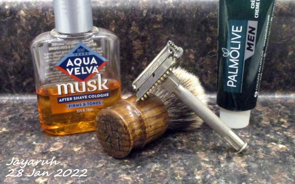 [Image: sos220128.jpg]