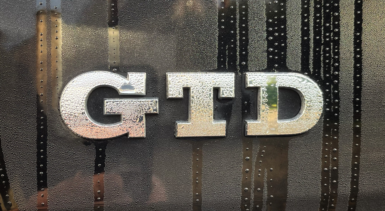 50130D37-1B9B-4694-AFE8-7F9B221DC491