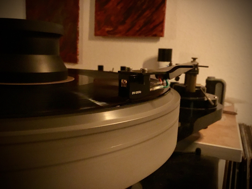 B1D61197-6E2E-4F94-B5E7-81A993F51818