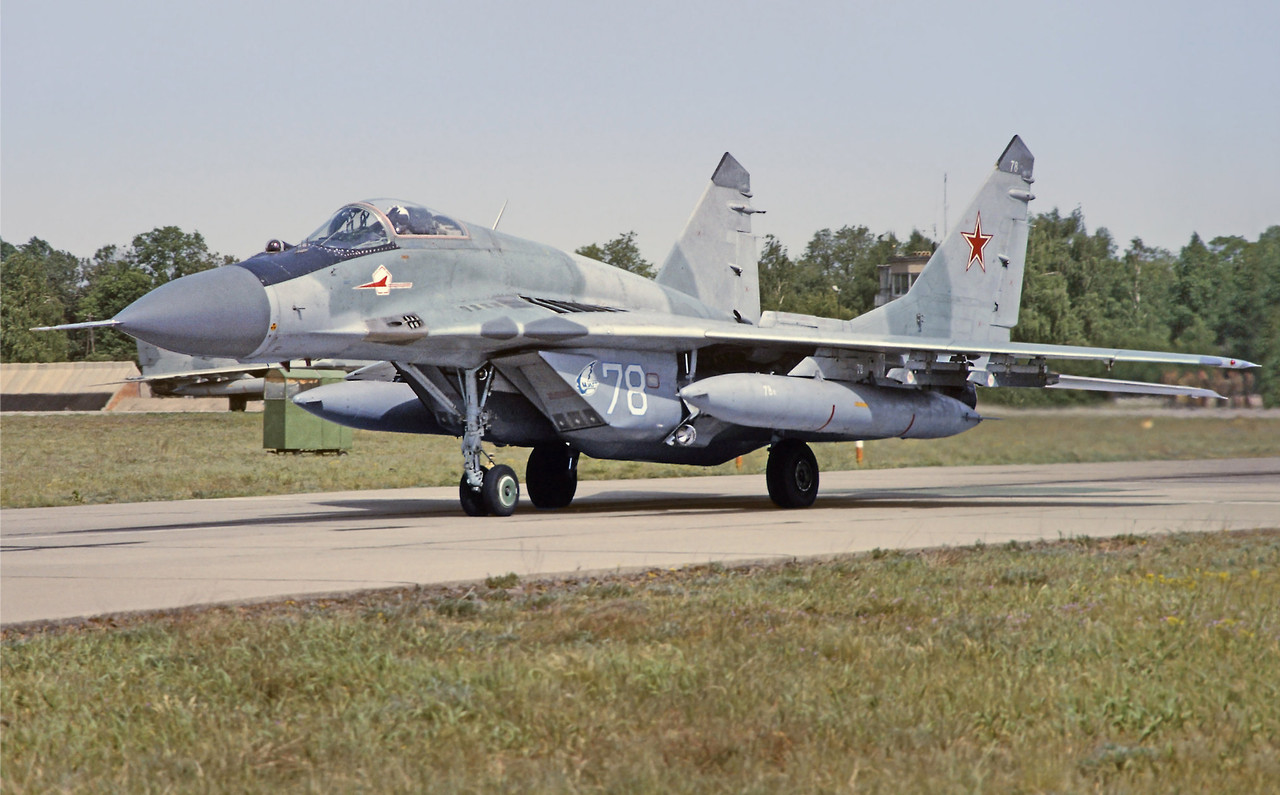 787. IAP, Mig-29 78 white (2)