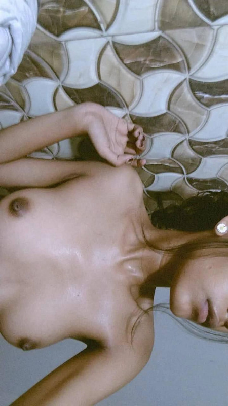 Slim-And-Sexy-Indian-College-Girl-Bw-Nud