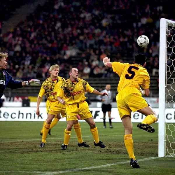 [Image: Steve-Chettle-scoring-for-NFFC-against-b...FA-Cup.jpg]