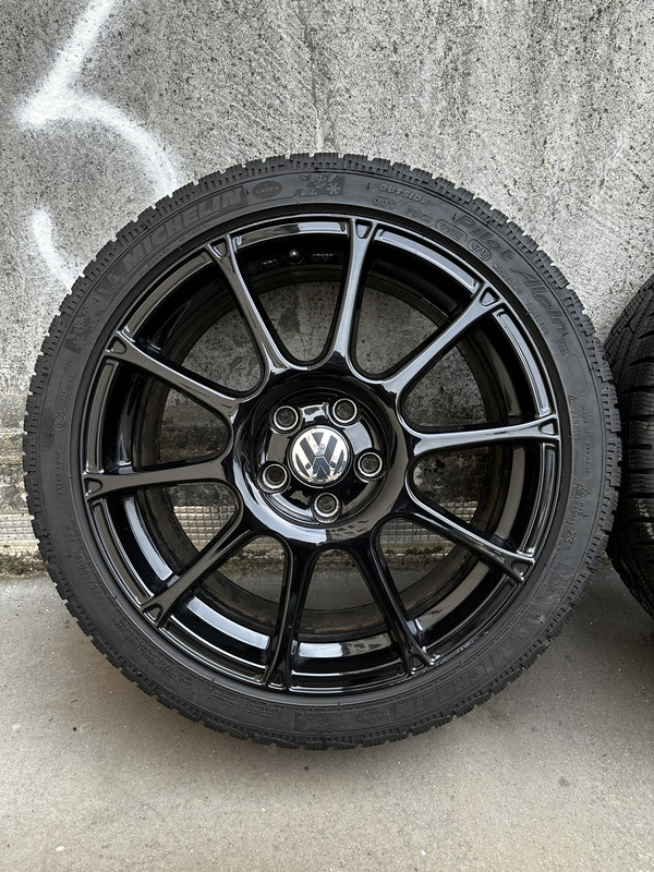 2AB6AC2C-BB96-4A36-B6F2-6804F0B7A689