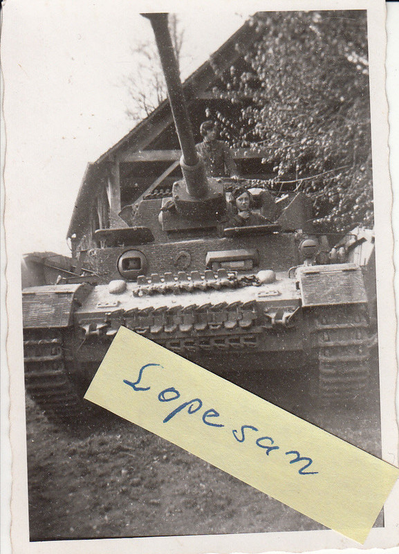 Foto Panzer IV Zimmerit Hufeisen Schürzen Westfront tarn tank XX