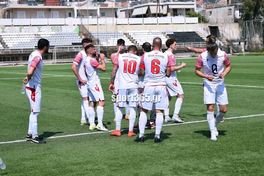 , &Pi;&alpha;&nu;&theta;&omicron;&upsilon;&rho;&iota;&alpha;&kappa;ό&sigmaf;- &Pi;&alpha;&lambda;&lambda;&eta;&xi;&omicron;&upsilon;&rho;&iota;&alpha;&kappa;ό&sigmaf; 3-0: &Mu;&epsilon; &tau;&omicron; &delta;&epsilon;&xi;ί &sigma;&tau;&alpha; &mu;&pi;&alpha;&rho;ά&zeta; &mu;&epsilon; &chi;&alpha;&tau; &tau;&rho;&iota;&kappa; &tau;&omicron;&upsilon; &Alpha;&gamma;&gamma;&epsilon;&lambda;ή (&phi;&omega;&tau;&omicron;&gamma;&rho;&alpha;&phi;ί&epsilon;&sigmaf;)