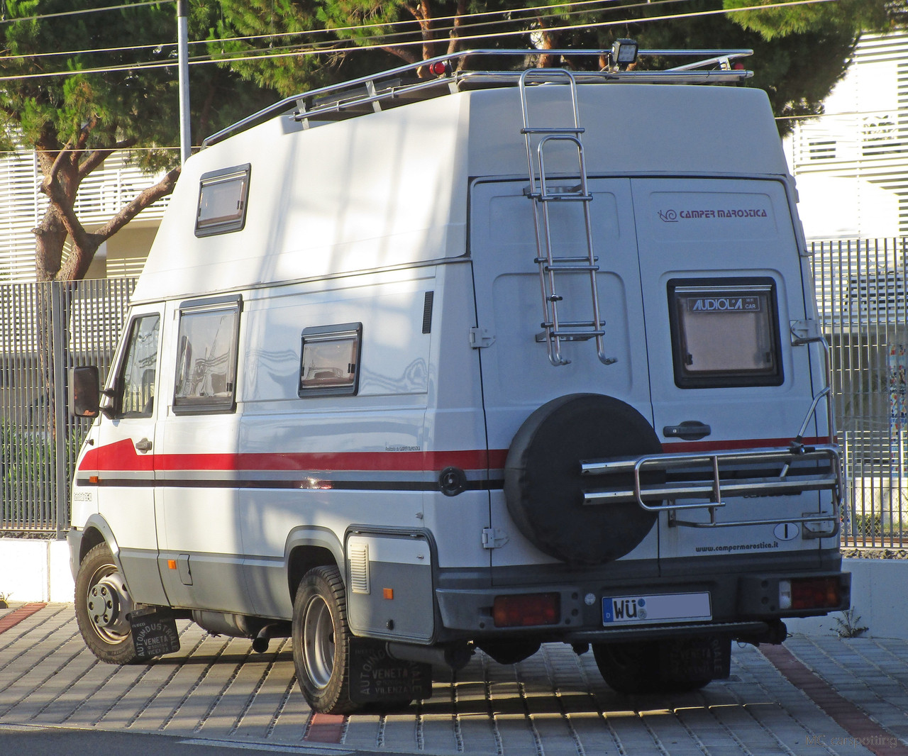IMG-8725.jpg
