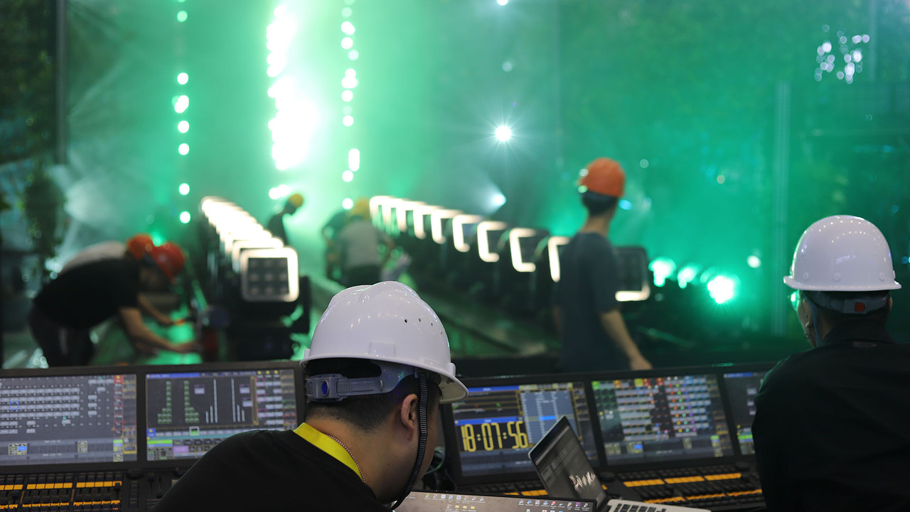 AML lighting Grand Stage Production Architecture Review