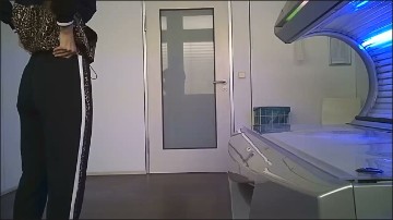 [Image: Voyeur51585113616.jpg]