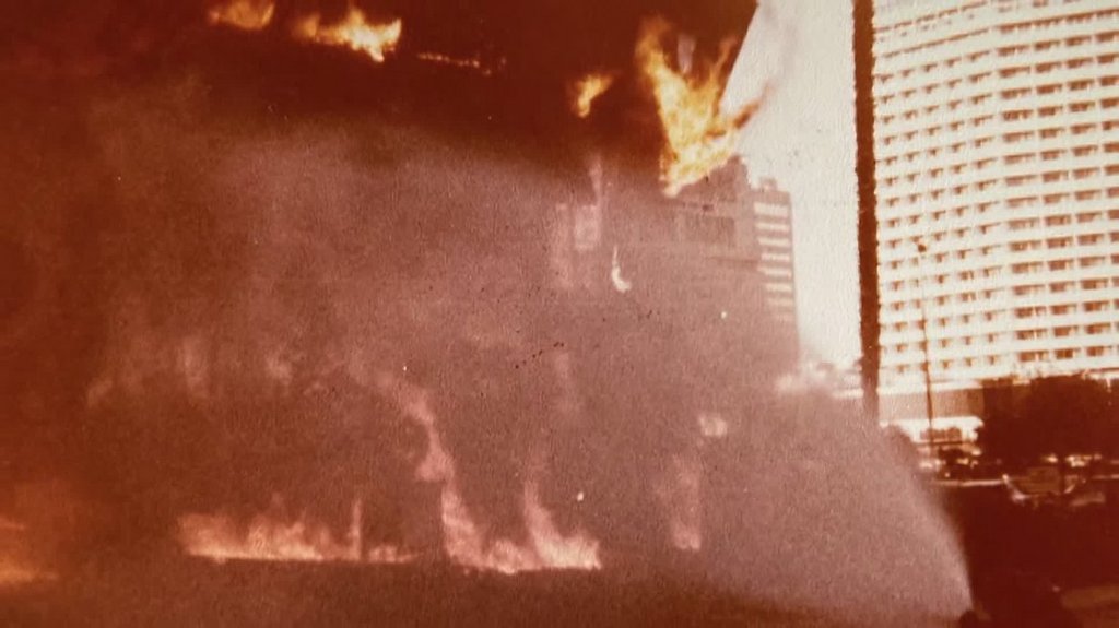 [Image: prbn03lq8g6t.jpg]