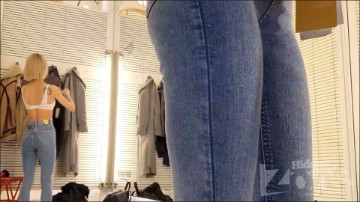 [Image: Voyeur24445105851.jpg]
