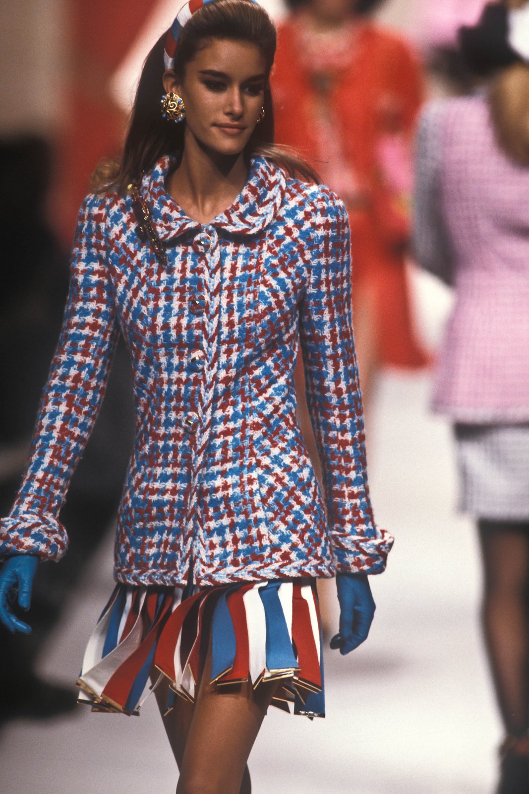 Fashion Classic: CHANEL Haute Couture Spring/Summer 1991 | Lipstick Alley