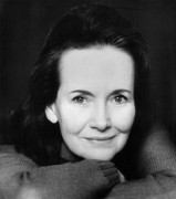 Teresa-Wright-a92