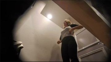 [Image: Voyeur59855101501.jpg]