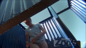 [Image: Voyeur39985130638.jpg]