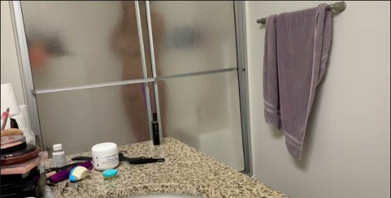 [Image: Voyeur19105110753.jpg]