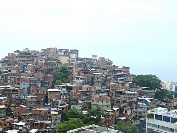 В джазе только девушки или аргентинско-бразильский калейдоскоп В джазе только девушки или аргентинско-бразильский калейдоскоп