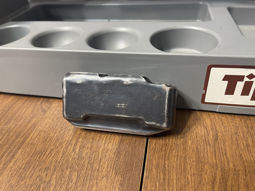 F01B6683-08E9-4726-ACFE-56F6B5AB1CCE