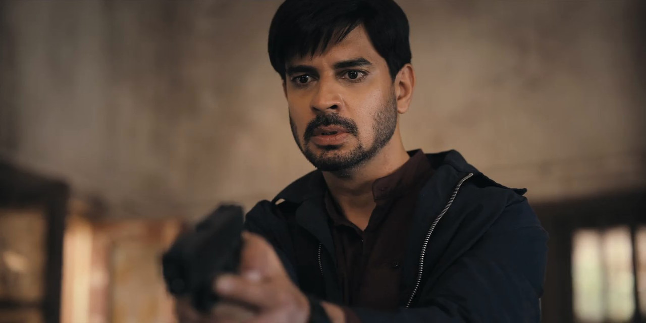 Yeh Kaali Kaali Ankhein (2024) Season 2 [Hindi + Tamil + Telugu] WebRip 480p, 720p ESub - Complete Screenshot