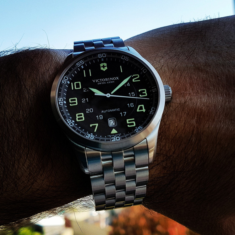 Victorinox Swiss Army AirBoss Mechanical #241508 (2)