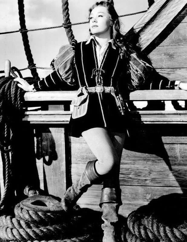glynis_johns_b05