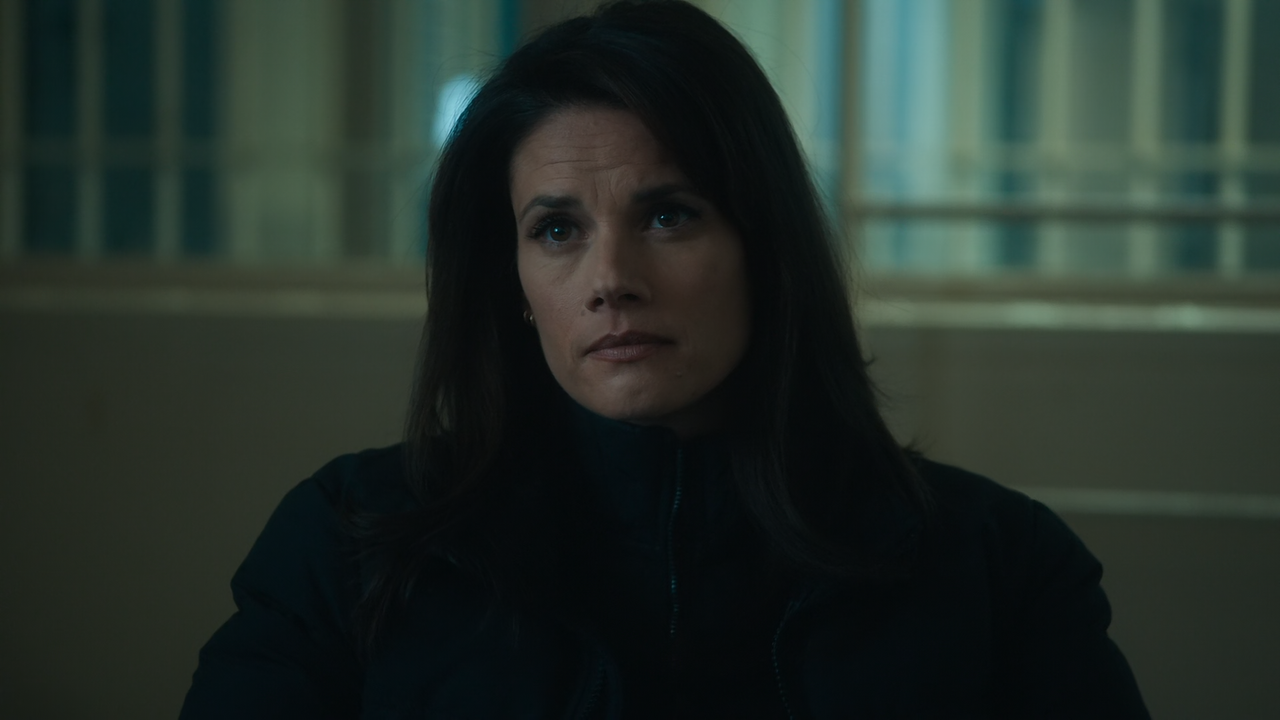 FBI.S07E15.Acolyte.1080p.10bit.AMZN.WEB-DL.DDP5.1.HEVC-Vyndros.mkv_snapshot_19.34_[2025.03.20_17.10.