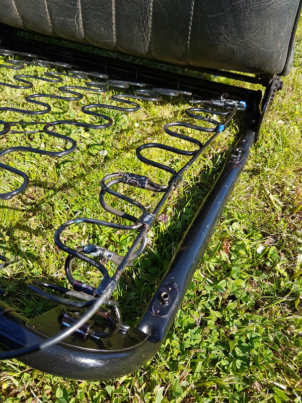 Siège Av ressorts (3)