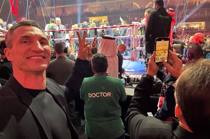 Бивш промоутър на Кличко вярва в завръщането му на ринга