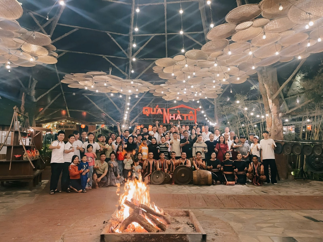 Đội ngũ Golden Sun Travel