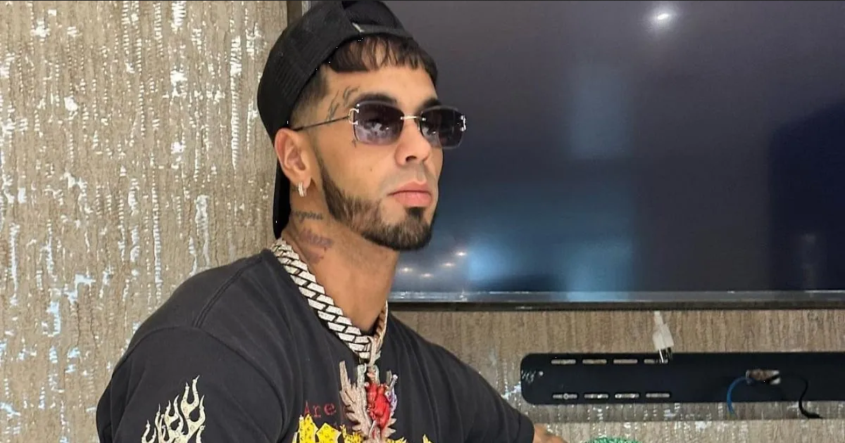 Anuel AA reaparece en redes para pedir ayuda y donadores de sangre