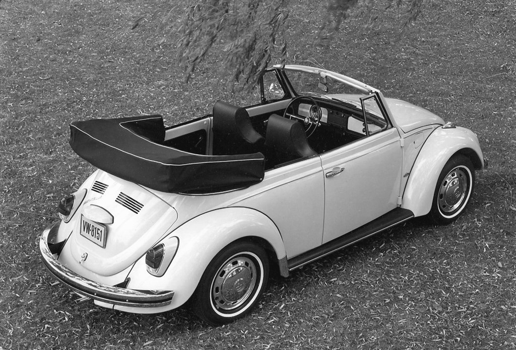 Volkswagen-Beetle Cabriolet