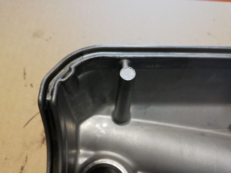 850TDI_valve_cover016