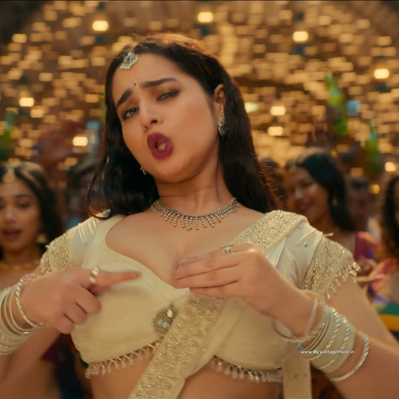 28 Ayesha Khan Hot Item Song MOTHA in Gangs of Godavari (2024)