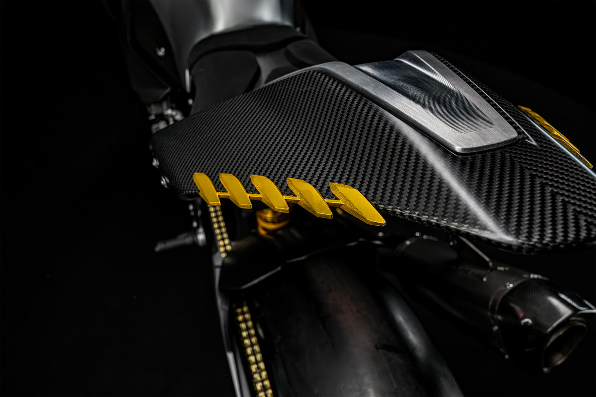 P90599095_highRes_bmw-motorrad-concept