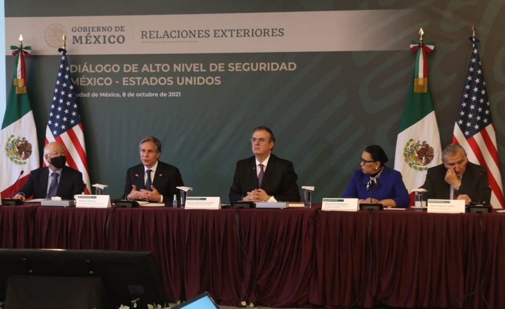 México y Estados Unidos acuerdan plan para combatir tráfico de armas y narco