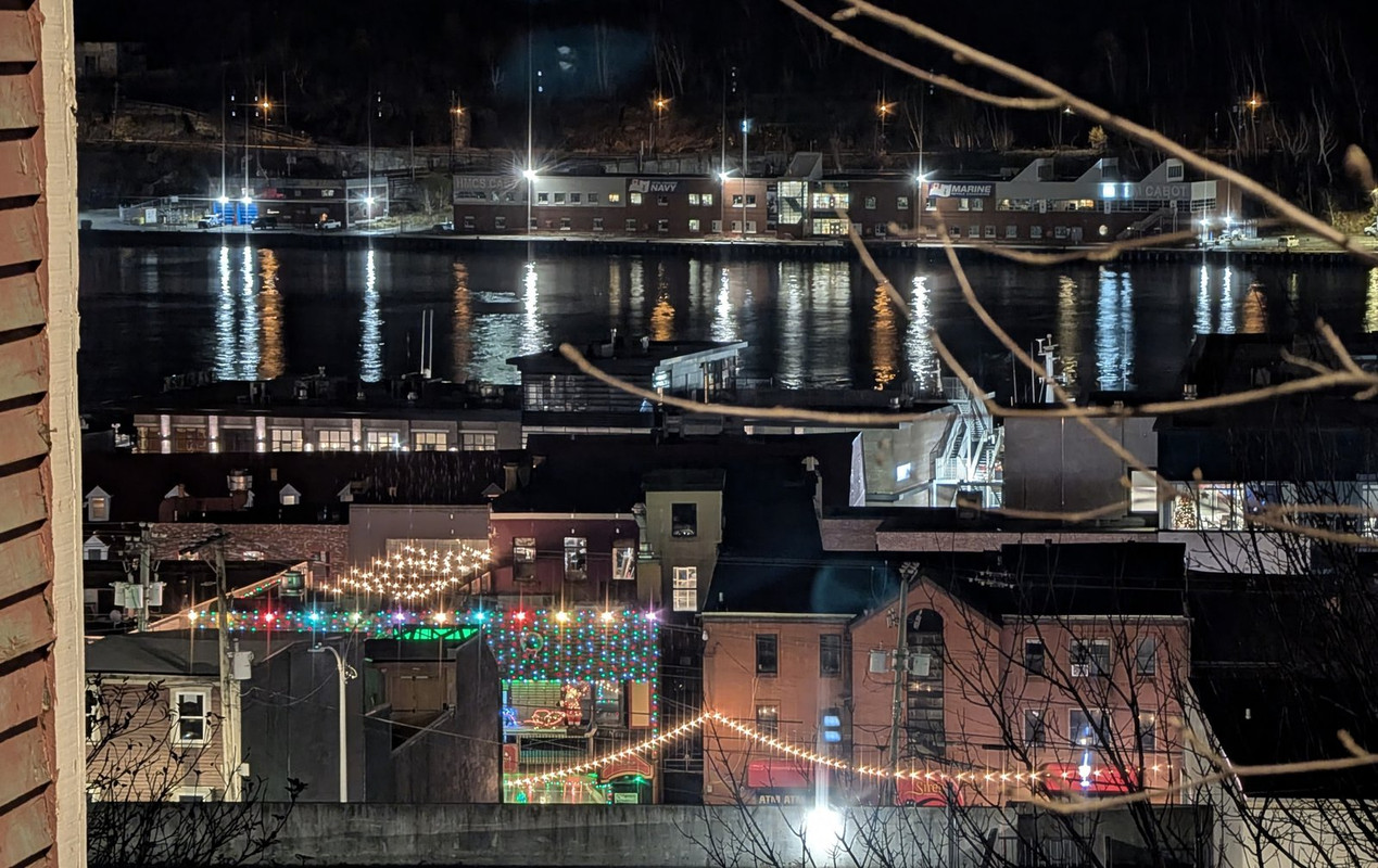 PXL_20241128_205937657.NIGHT~2