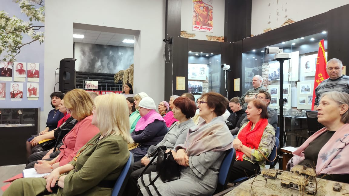 зрители поют песню 30