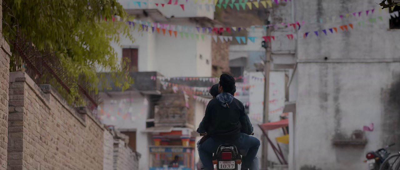 Stree-2018-NF-WEBRip-Hindi-720p-10bit-HEVC-AAC-5-1-ESub-mkv-0000