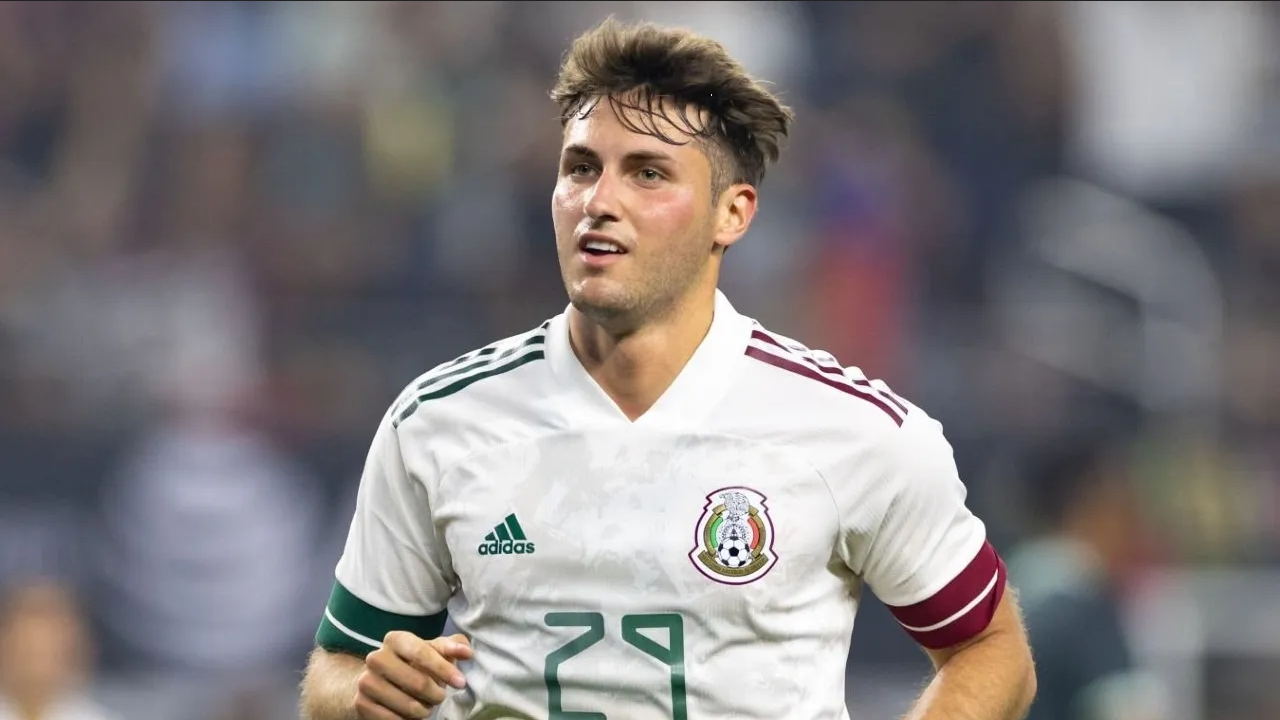 Diego Cocca cambia alineación, Santiago Giménez sería titular contra Panamá