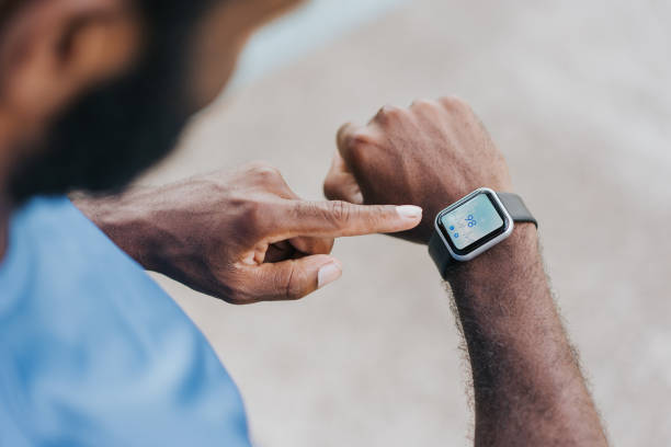 Qinux Titan PG: Robuste Outdoor-Smartwatch