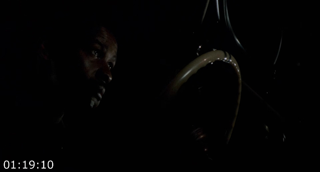 [Kép: Devil-In-A-Blue-Dress-1995-Criterion-108...BONE-F.png]