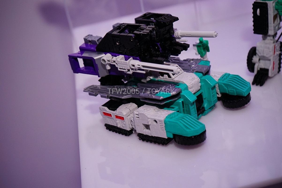 NYCC2016-Titans-Return-038