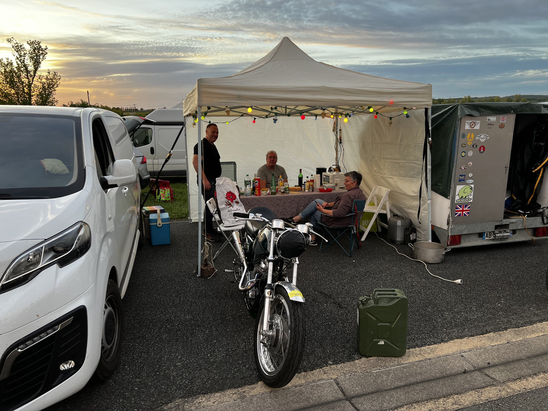 4D62DF1C-4974-4E1D-ABF4-A0AFAE6FB250