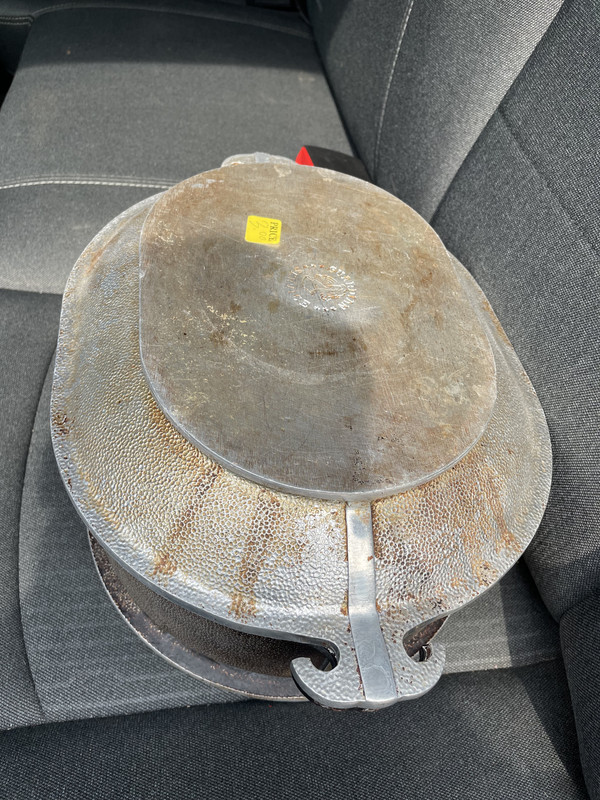 BD3BAF51-FBCC-49F6-B3E1-09C7ACD8BD4D