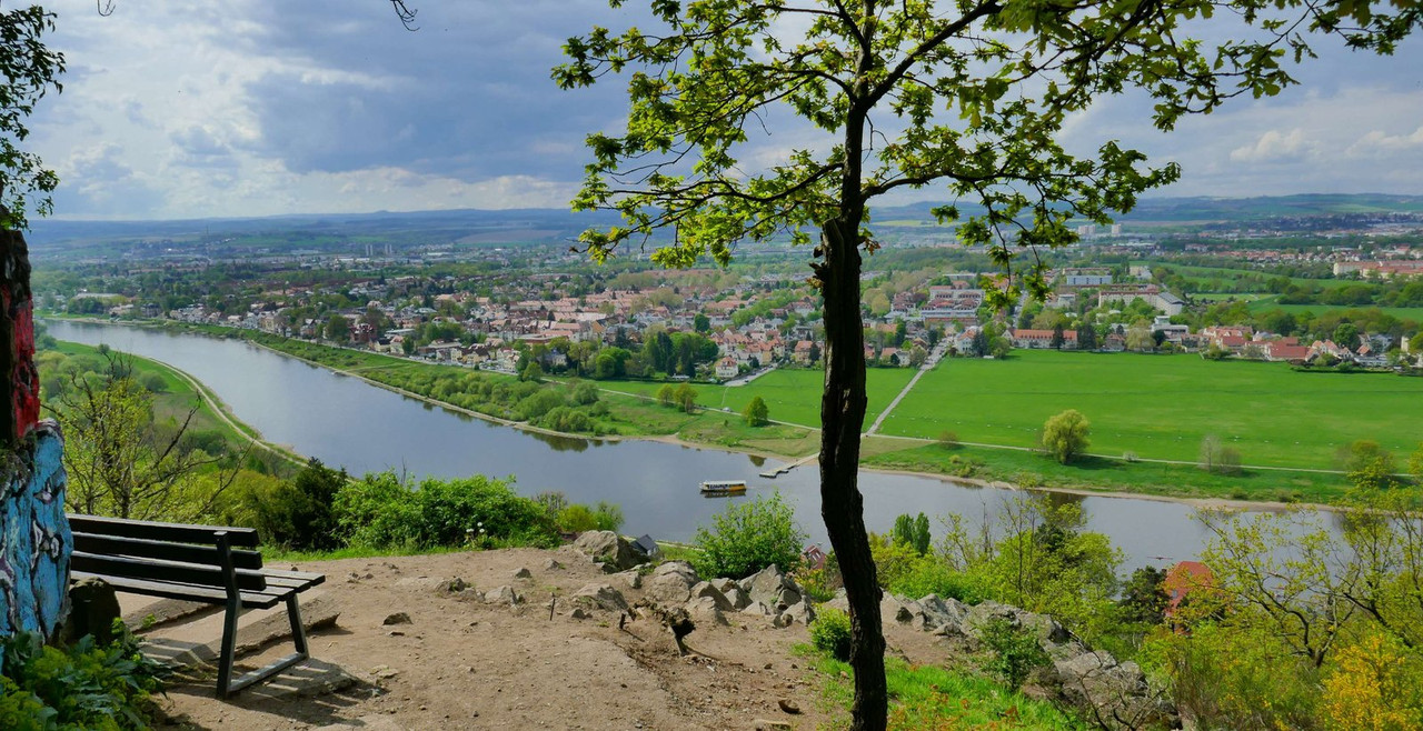 Bild: https://i.postimg.cc/mZVgrBGd/P1270250.jpg