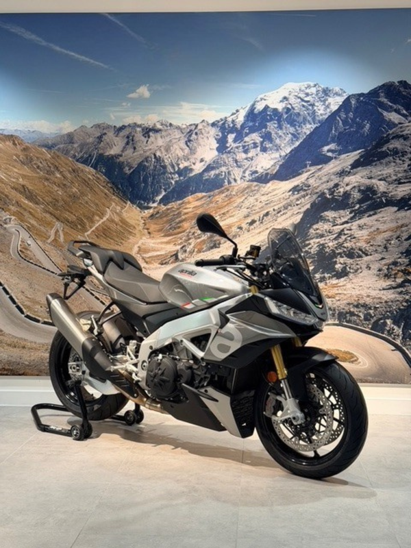 APRILIA TUONO V4 1100 E5 TARMAC GREY