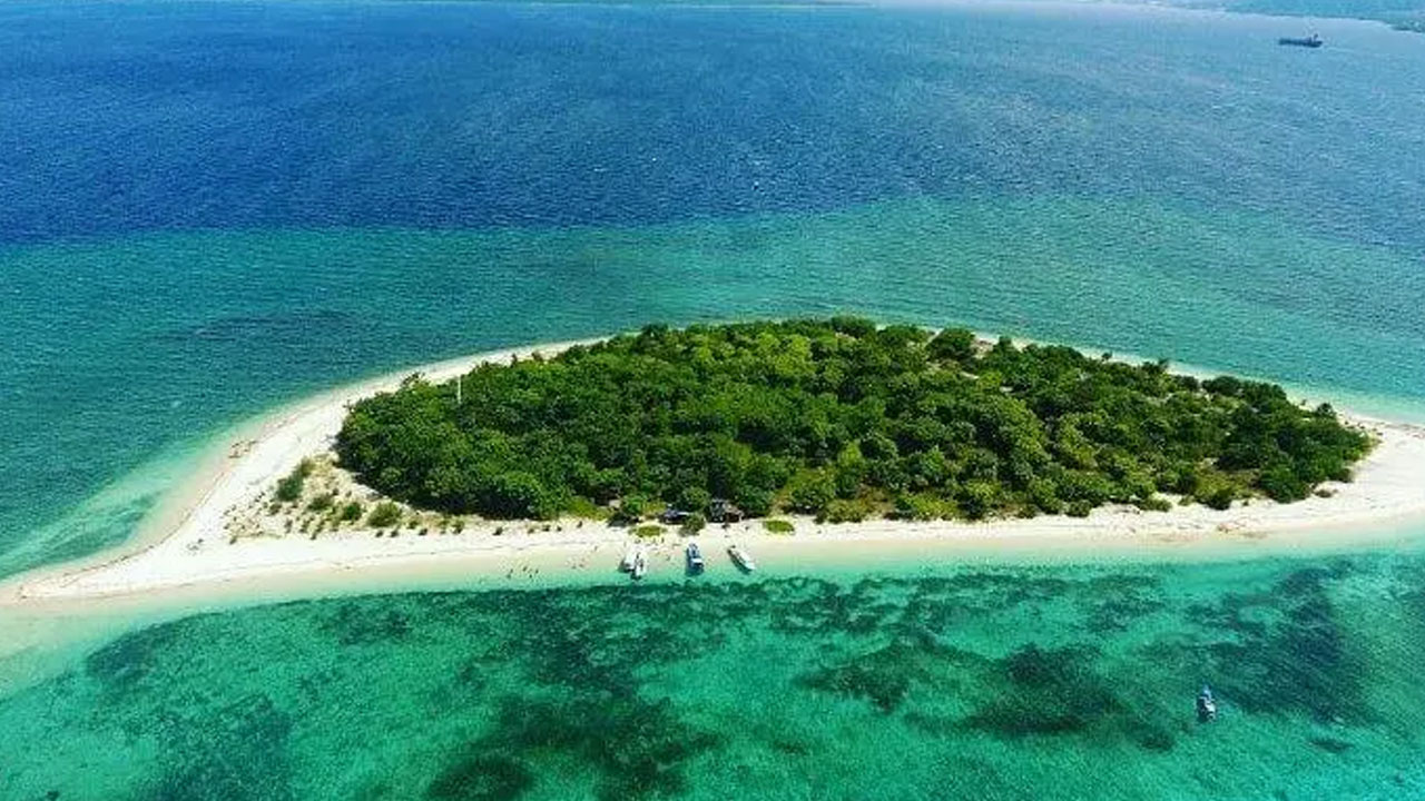 Pulau Tabuhan, Wisata Tersembunyi di Ujung Banyuwangi