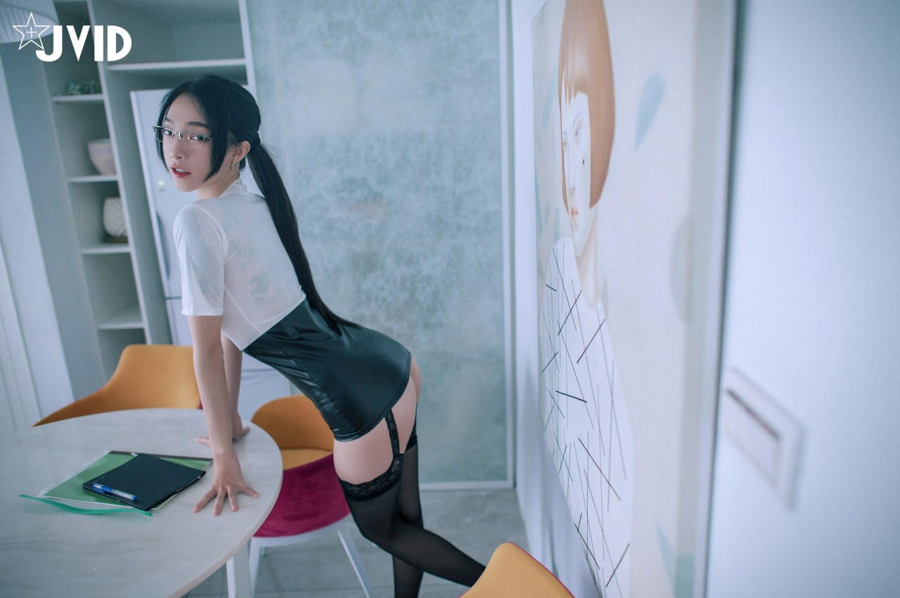 jvid 飘 飘《性感保险业务员》写真作品欣赏，较为性感的风格插图8