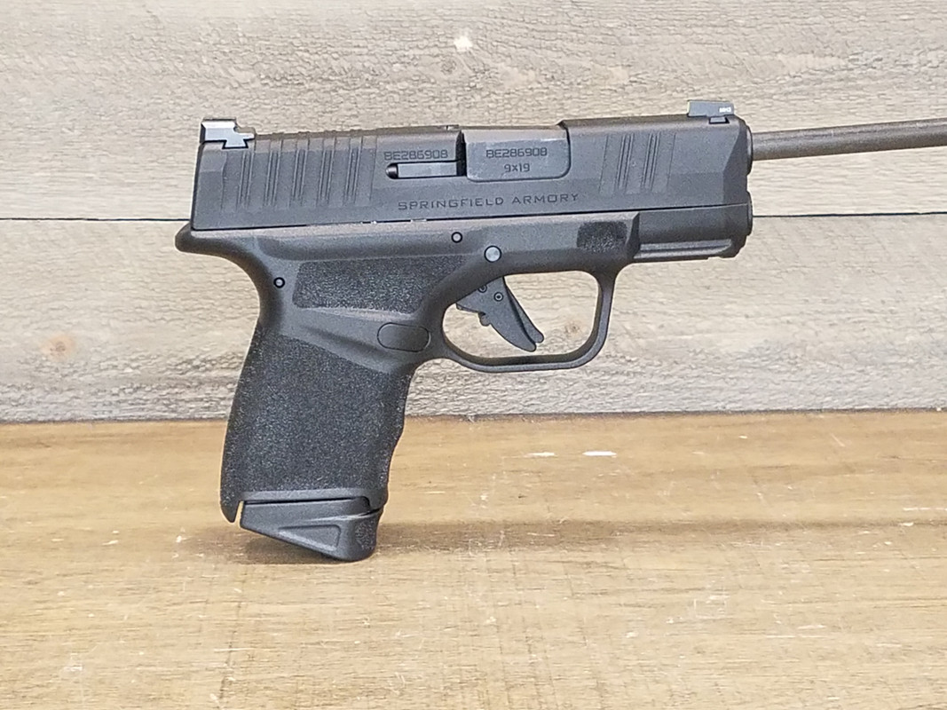 Springfield Hellcat 9mm 3" With Bag and 4 Mags HC9319B-img-1