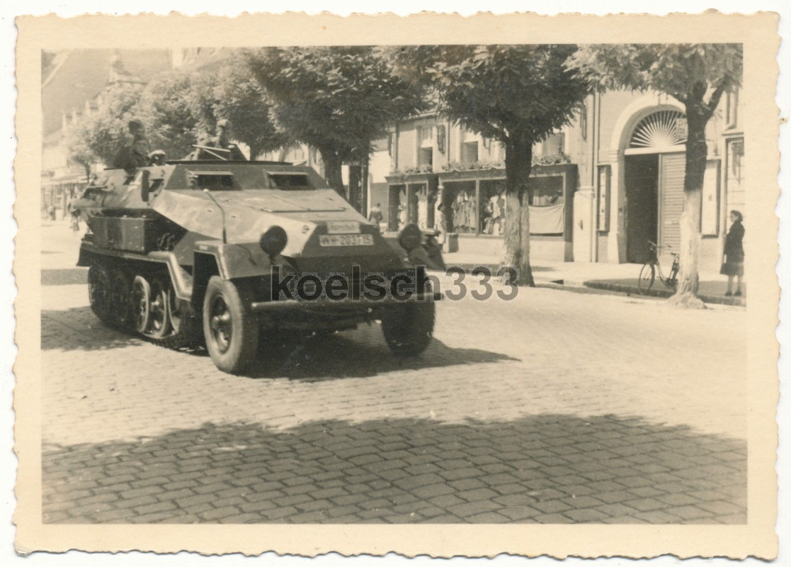 Foto Ludwigsburg Schützenpanzer Panzer Halbkette