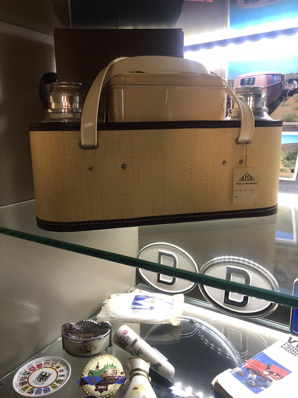 D930C446-376E-456D-951B-0847736AD28F